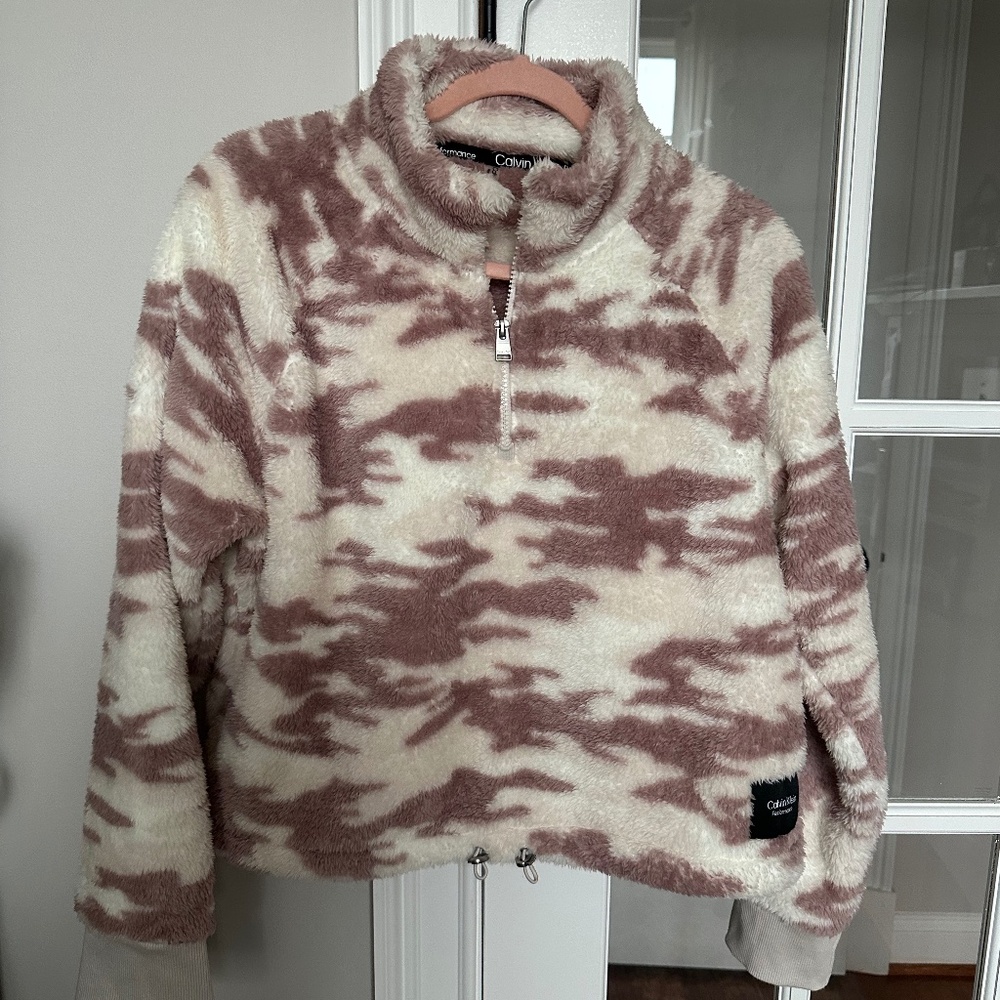Calvin Klein performance camo crop 1/4 zip fuzzy jacket top Sz L